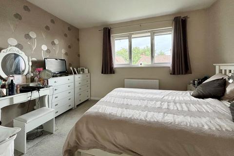 48 Shirley Crescent, Beckenham, BR3 4AZ