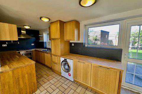 40 Dinglederry, Olney, MK46 5ES