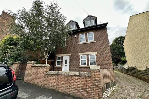 4 bedroom detached house to rent, Hurworth Road, Hurworth Place