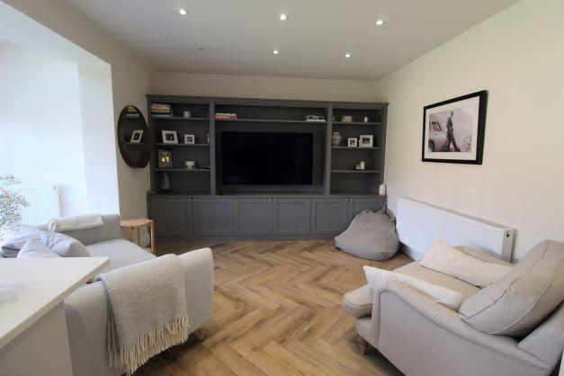R Family Room (2).jpg