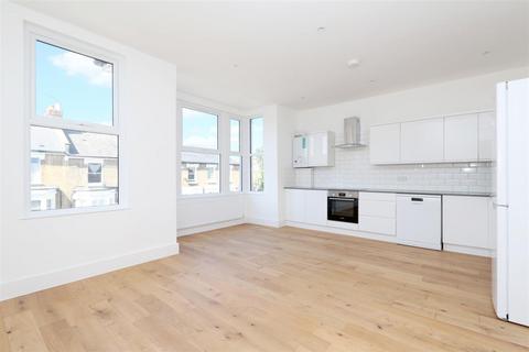 3 bedroom flat for sale, Beatrice Road, N4