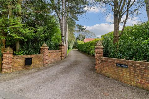 Old Drews Drews Park, Knotty Green, Beaconsfield, HP9 2TT