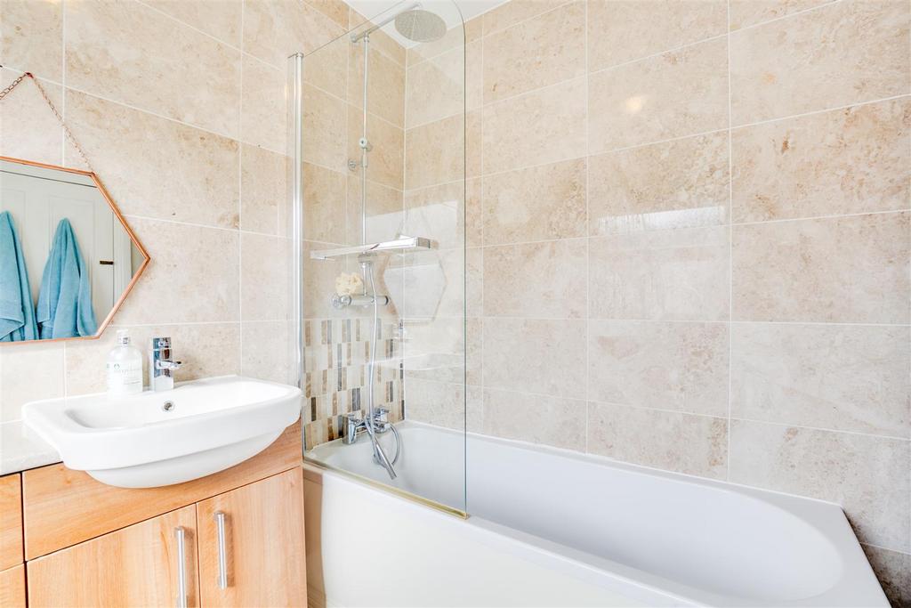 57a Eastbury Grove-1.jpg