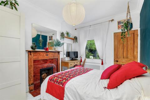 403a Chapter Road, London, NW2 5NG