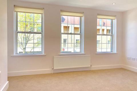 3 bedroom apartment to rent, Croxted Road, West Dulwich, London, SE21