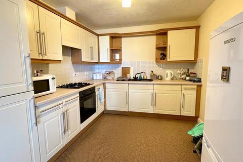 2 bedroom apartment for sale, Craig Y Don Parade, Craig y Don, Llandudno