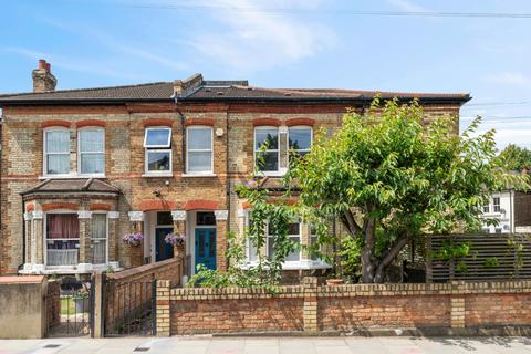 37b Ryde Vale Road, London, SW12 9JQ