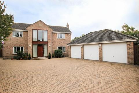 4 bedroom detached house for sale, Mitchells Yard, Wilburton CB6