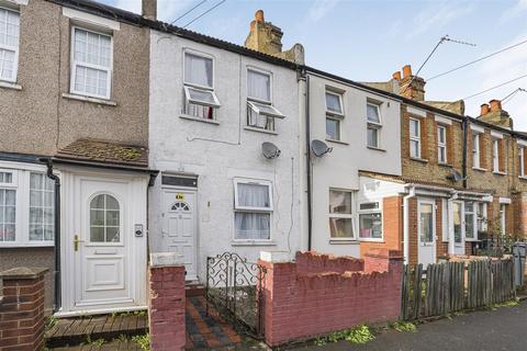 2 bedroom terraced house for sale, Myrtle Road, Hounslow