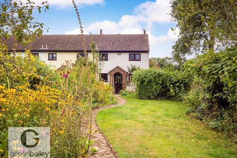 2 bedroom cottage for sale, Reedham Road, Norwich NR13