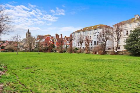 2 bedroom apartment for sale, Lower Meads, Eastbourne