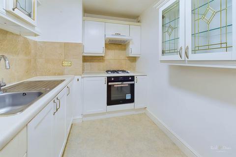 2 bedroom apartment for sale, Lower Meads, Eastbourne