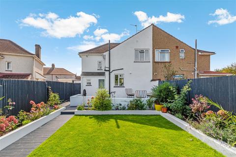 3 bedroom semi-detached house for sale, Mount Road, Mitcham CR4