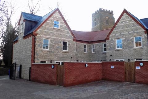 4 bedroom end of terrace house for sale, Chantry Lane, Towcester