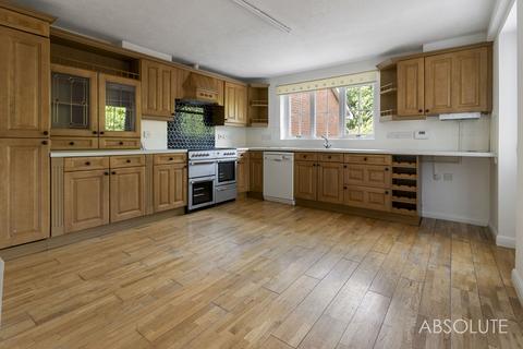 6 Barn Owl Close, Torquay, TQ2 7TN