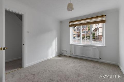 6 Barn Owl Close, Torquay, TQ2 7TN