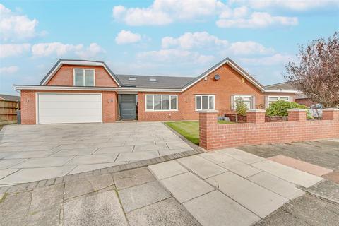 4 bedroom semi-detached house for sale, Garstang Road, Southport PR9