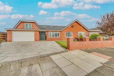 4 bedroom semi-detached house for sale, Garstang Road, Southport PR9