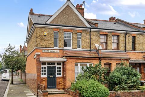 3 bedroom end of terrace house for sale, Hewitt Avenue London N22