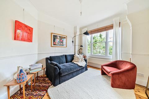 3 bedroom end of terrace house for sale, Hewitt Avenue London N22