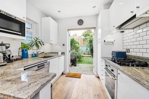 2 bedroom maisonette for sale, Avondale Road, Mortlake, London, SW14