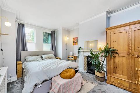 2 bedroom maisonette for sale, Avondale Road, Mortlake, London, SW14