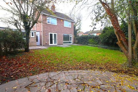 3 bedroom detached house to rent, Ambleside Close, Loughborough, LE11