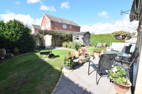 4 bedroom semi-detached house for sale, Greyfriars, Grimsby DN37