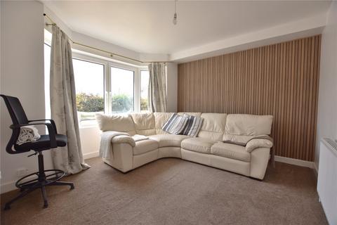 3 bedroom semi-detached house for sale, Queensthorpe Avenue, Bramley, Leeds, West Yorkshire