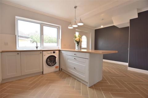 3 bedroom semi-detached house for sale, Queensthorpe Avenue, Bramley, Leeds, West Yorkshire