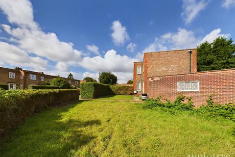 3 bedroom end of terrace house for sale, Four Acres, WELWYN GARDEN CITY AL7