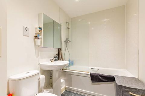 1 bedroom flat for sale, Taylor House, E14, Westferry, London, E14