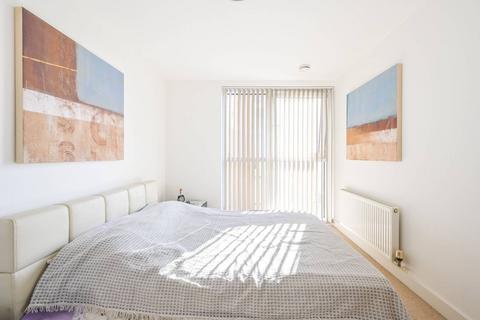 1 bedroom flat for sale, Western Gateway, Royal Docks, London, E16