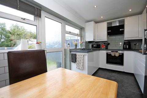 3 bedroom semi-detached house for sale, Cae Sarn, Groeslon, Caernarfon, LL54