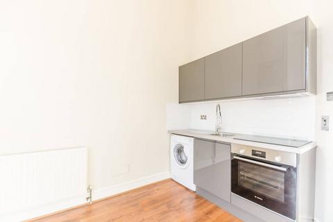 1 bedroom flat to rent, Longridge Road, Earls Court, London, SW5