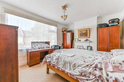 85 Beverstone Road, Thornton Heath, CR7 7LX
