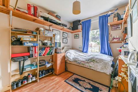 85 Beverstone Road, Thornton Heath, CR7 7LX