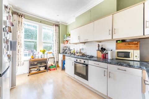 2 bedroom flat for sale, Blenheim Gardens, Willesden Green, London, NW2