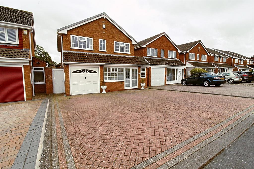 Front Garden/Driveway