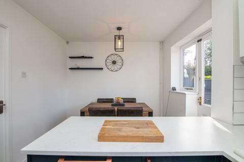 27 Glebe Road, Alvechurch, Birmingham, B48 7PS