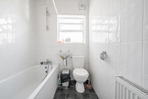 117 Clarence Road, Grays, RM17 6RD