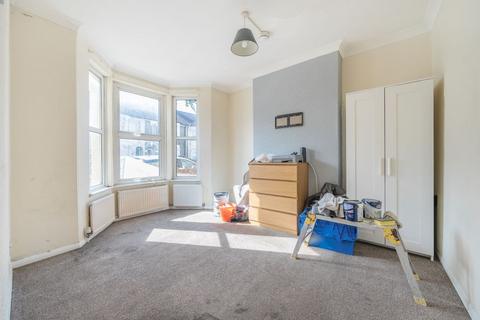 117 Clarence Road, Grays, RM17 6RD