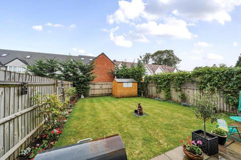 4 bedroom semi-detached house for sale, Bovingdon,  Hertfordshire,  HP3