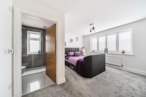 50a Chesham Road, Bovingdon, Hemel Hempstead, HP3 0EA