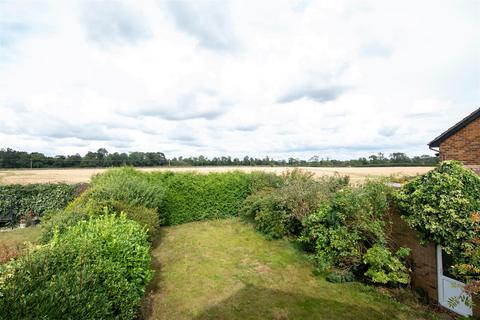 4 bedroom detached house for sale, Grange Road, Wellingborough