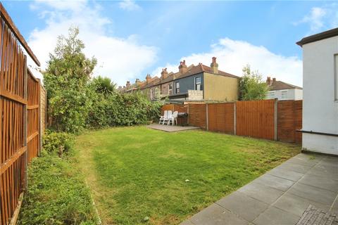 3 bedroom terraced house to rent, Lonsdale Road, London, SE25