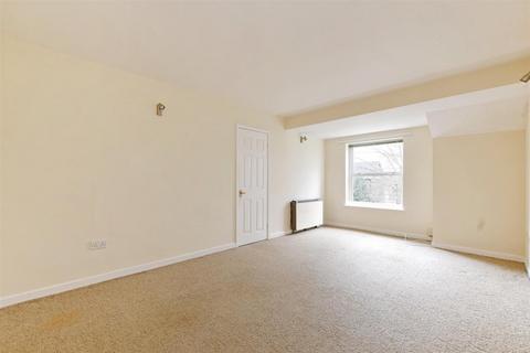 2 bedroom apartment to rent, Flat 9, 16 Victoria Court, Victoria Road, Sheffield, S10 2DL