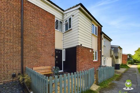 3 bedroom terraced house for sale, Lundy Close, Basingstoke, Hampshire, RG24