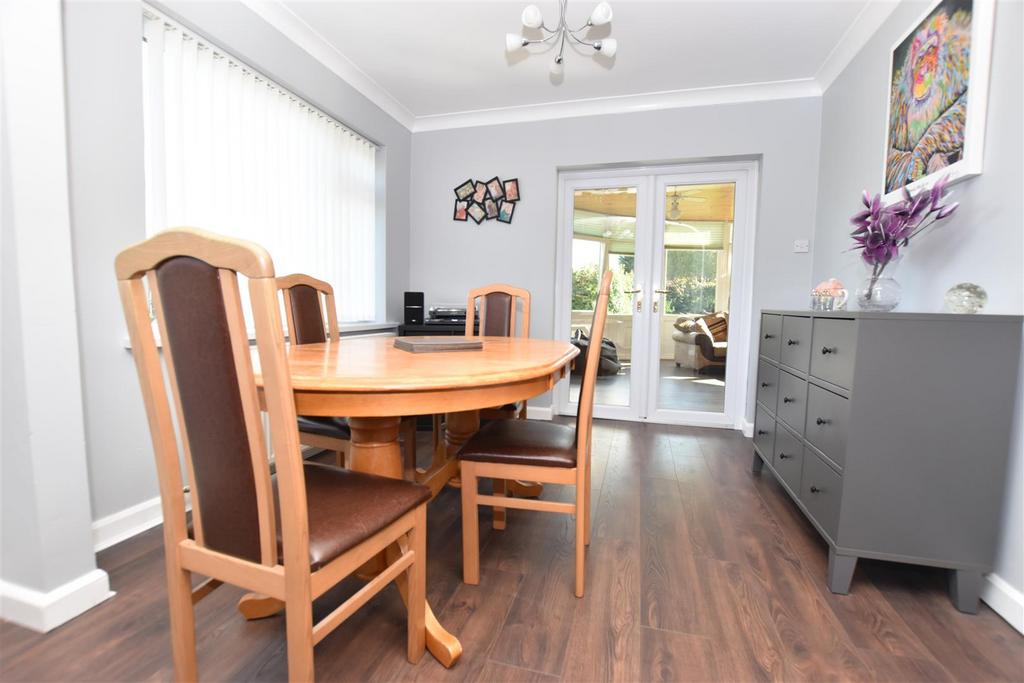 Dining Area.JPG
