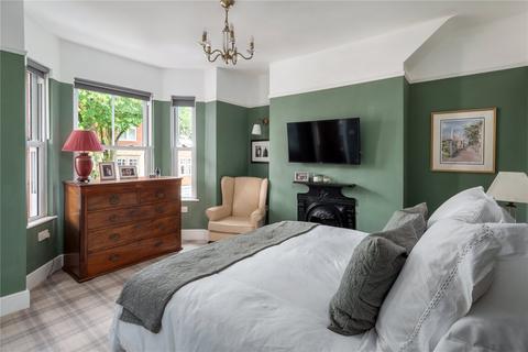 3 bedroom end of terrace house for sale, Oak Road, Hale, Altrincham, Greater Manchester, WA15